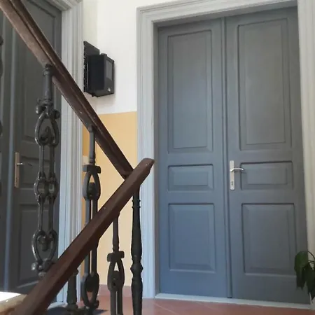 Center Ronjgova Апартаменты